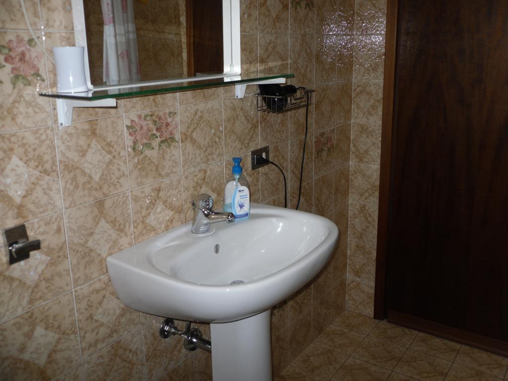 أغراتي بريانزا B&B Irene المظهر الخارجي الصورة